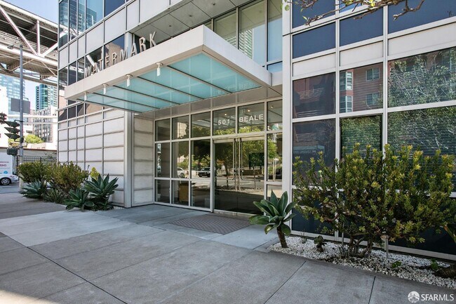 Building Photo - 501 Beale St