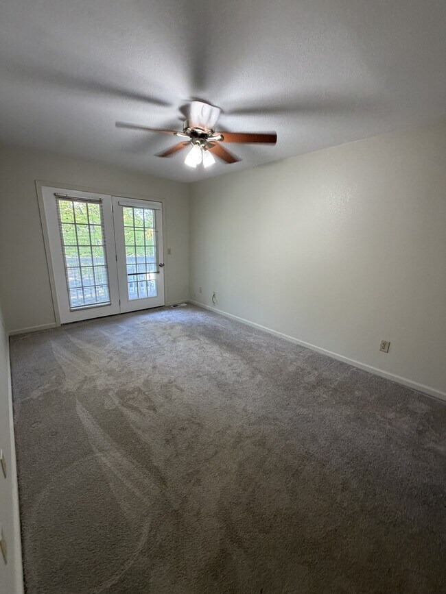Building Photo - 1746 Mount Olive Dr