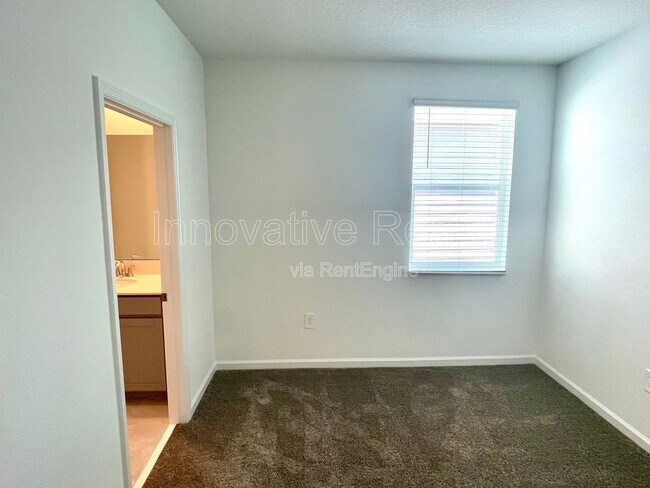 Building Photo - 2489 Relaxing Ln