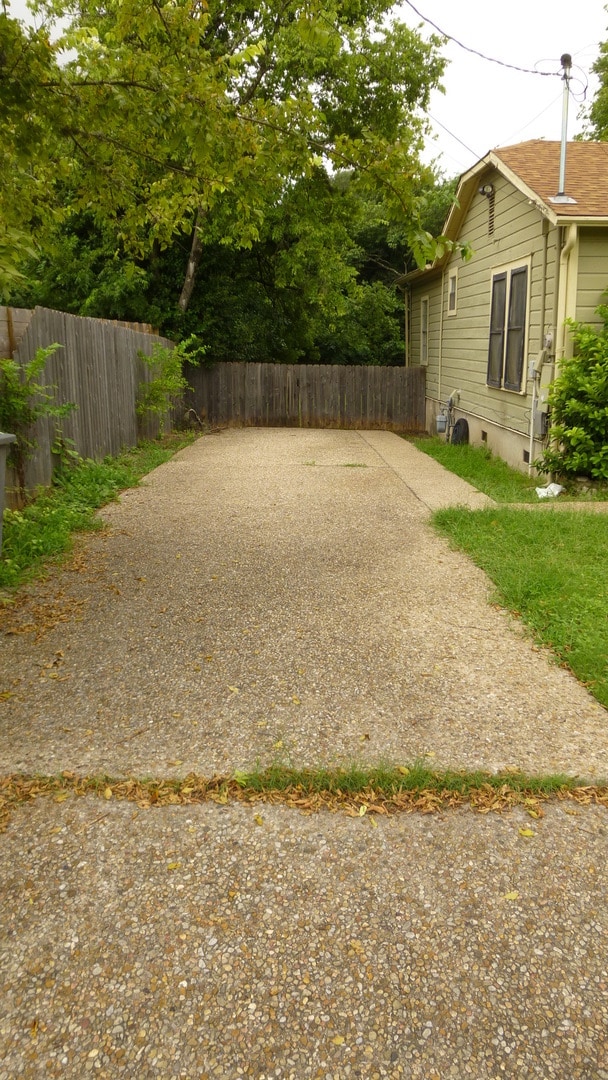 Building Photo - Fantastic cottage in SoCo