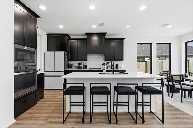 Building Photo - 2427 Mount Healy Ct