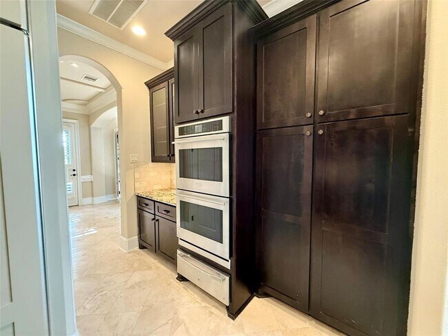 Building Photo - 25627 Fleming Lodge Ln