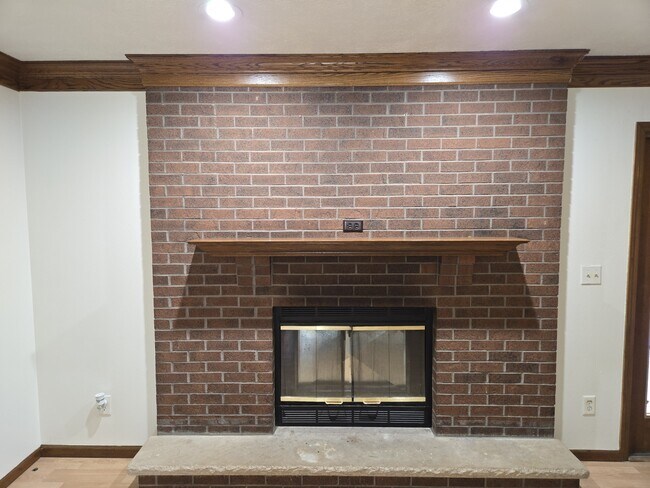 Building Photo - 3802 Gnarl Tree Ln