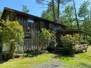 Building Photo - 287 Wittenberg Rd