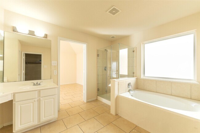 Building Photo - 2923 Granite Vale Rd