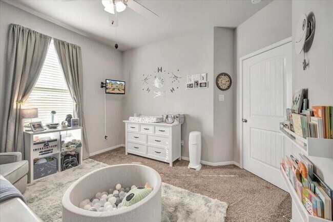 Building Photo - 1414 Veranda Mist