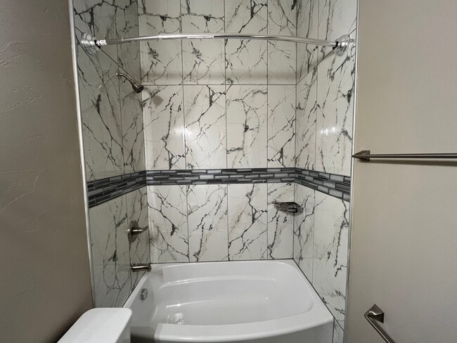 Building Photo - 4739 Essex Way