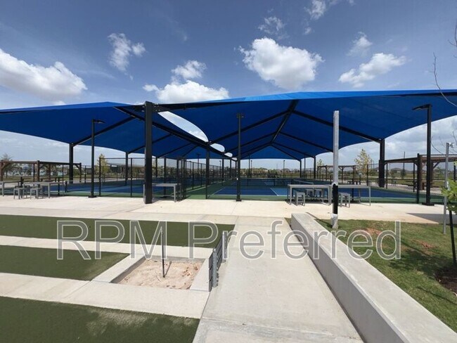 Building Photo - 2829 Shimmer Edge Dr