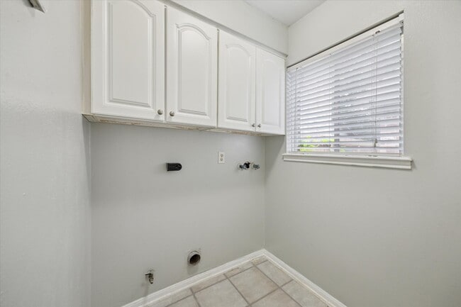 Building Photo - 14311 Overbrook Ln