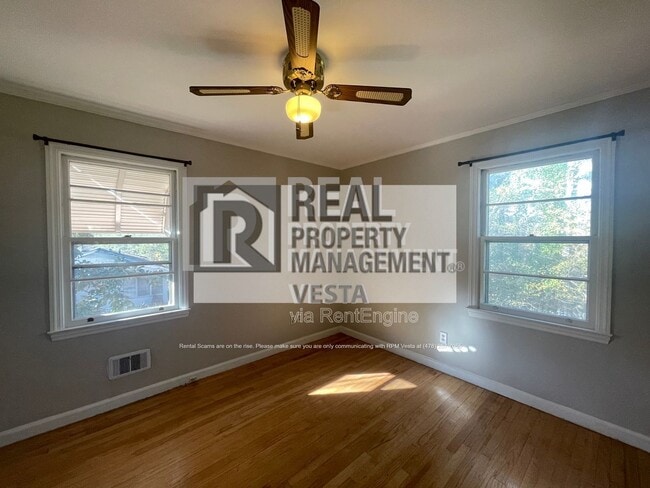 Building Photo - 4231 Laura Ann Pl