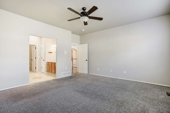 Building Photo - D20 5bdrm Home on Quiet Street in North Colorado Springs Area