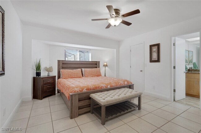 Building Photo - 1324 SW 1st Ave