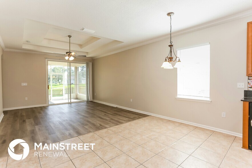 Building Photo - 11771 Alexandra Dr