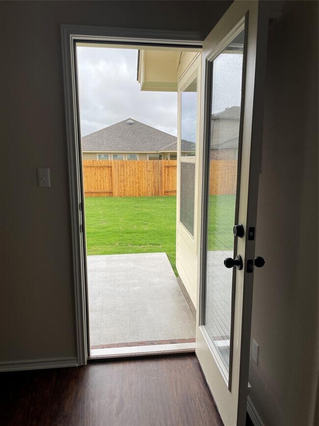 Building Photo - 3473 Pauling Loop