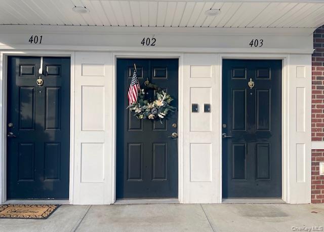 Building Photo - 46 Islip Ave