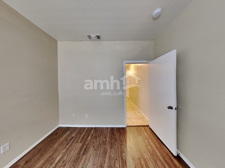 Building Photo - 766 S Jesse St