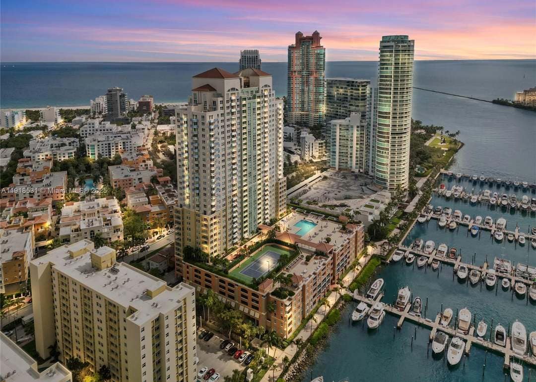 Building Photo - 90 Alton Rd