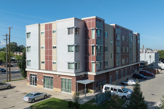 Building Photo - Southtown Square