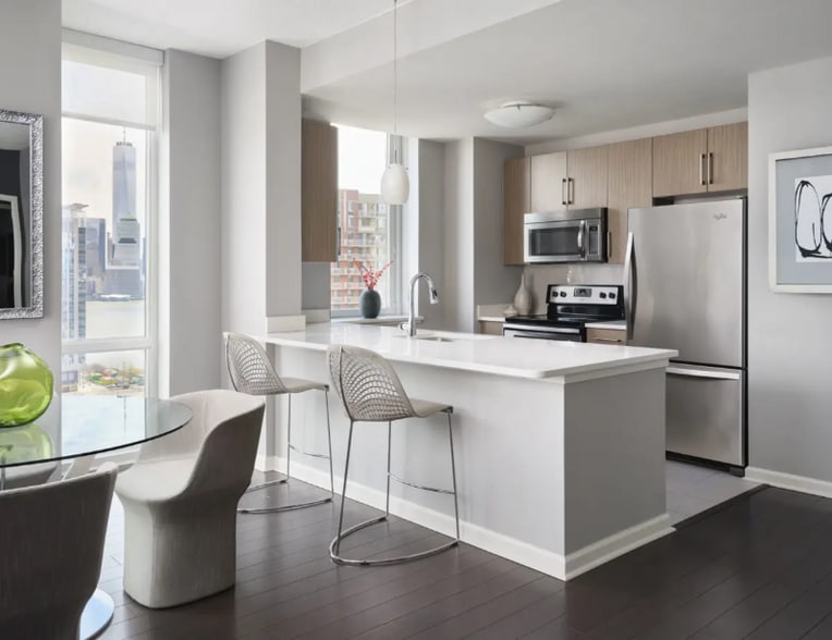 Building Photo - 907 Washington Blvd