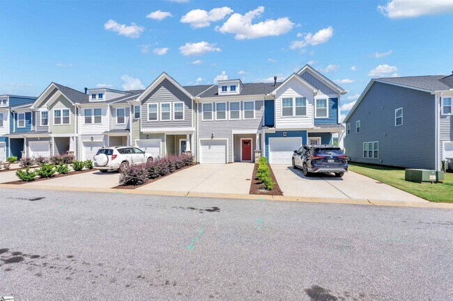 Building Photo - 46 Mardale Ln