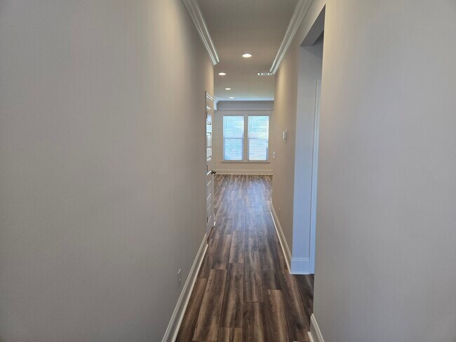 Building Photo - Hamilton Green Townhomes