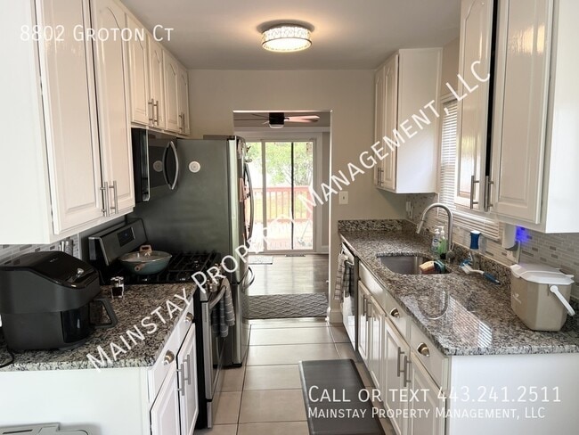 Building Photo - 8802 Groton Ct