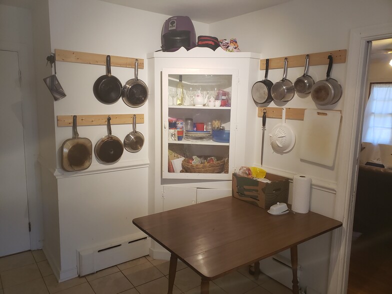 Building Photo - 1001 Shelby Dr