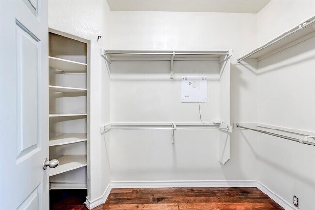 Building Photo - 20913 Mandrake Dr
