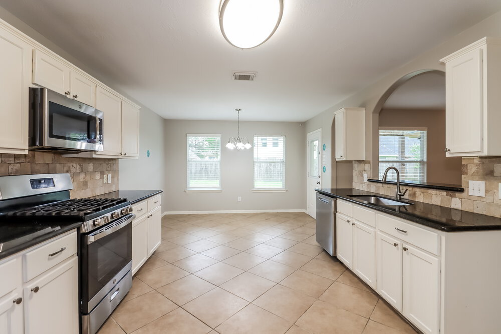 Building Photo - 2427 Ranch Hollow Ct