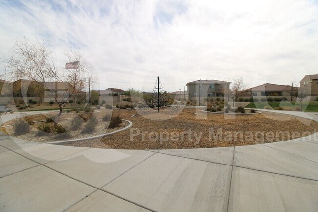 Building Photo - 5866 N 86th Ln