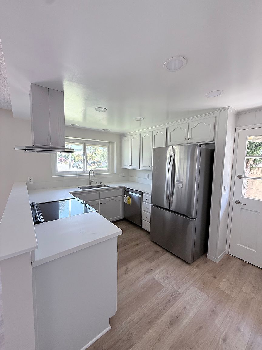 Building Photo - 6292 Silverwood Dr