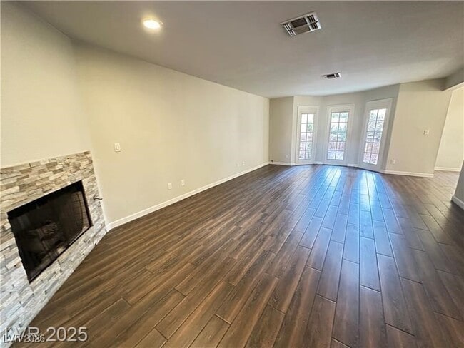 Building Photo - 3947 Delos Dr