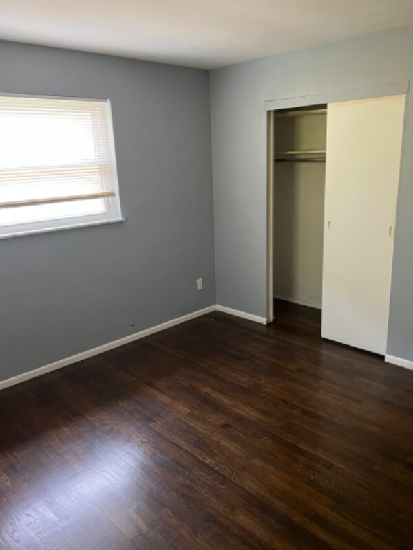 Building Photo - 854 Overlook Ave