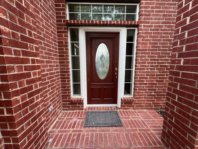 Building Photo - 3821 Armand Dr
