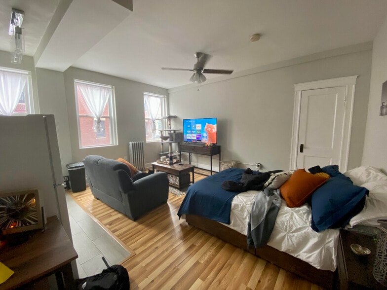 Building Photo - 1188 Commonwealth Ave