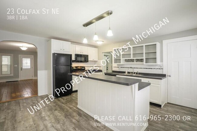 Building Photo - 23 Colfax St NE