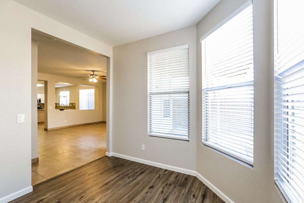 Building Photo - 3014 W Donner Dr