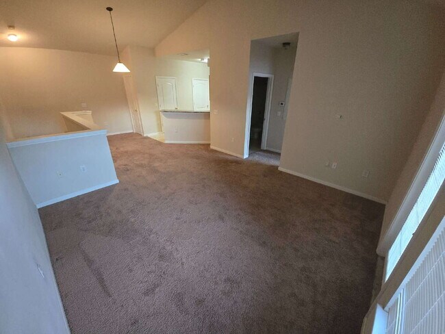 Building Photo - "Charming 1-Bedroom Condo Retreat in Tampa's Serene Villa View Circle"