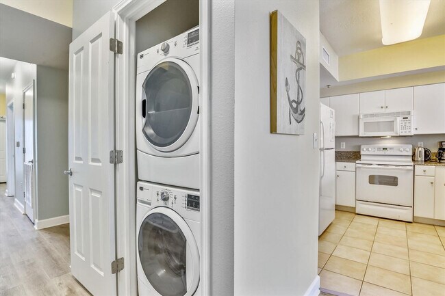 Building Photo - 104 Gulfside Ct