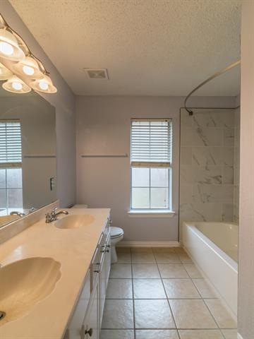 Building Photo - 7414 Sand Pine Dr