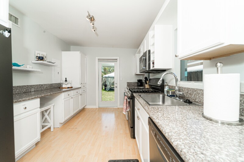 Building Photo - 1650 Jackson St