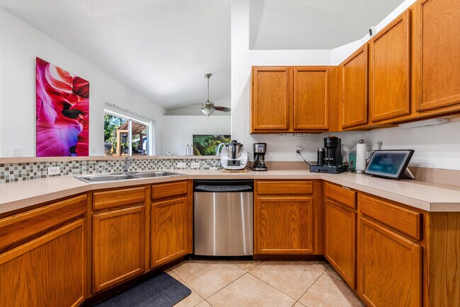 Building Photo - 14510 Paddock Dr