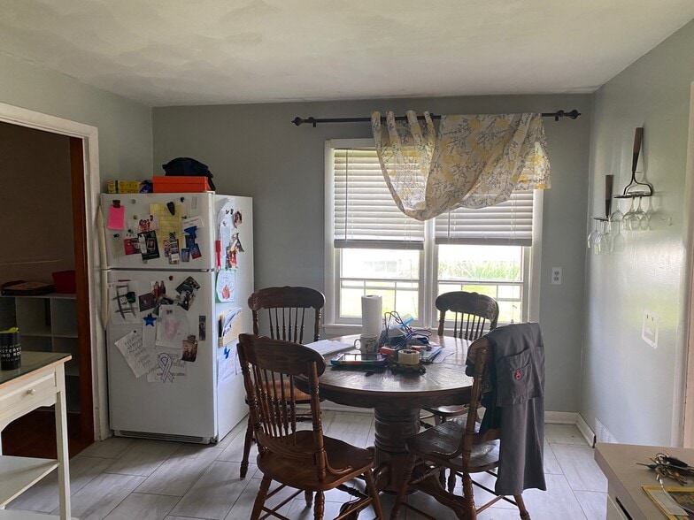 Building Photo - 717 N Highland Ave