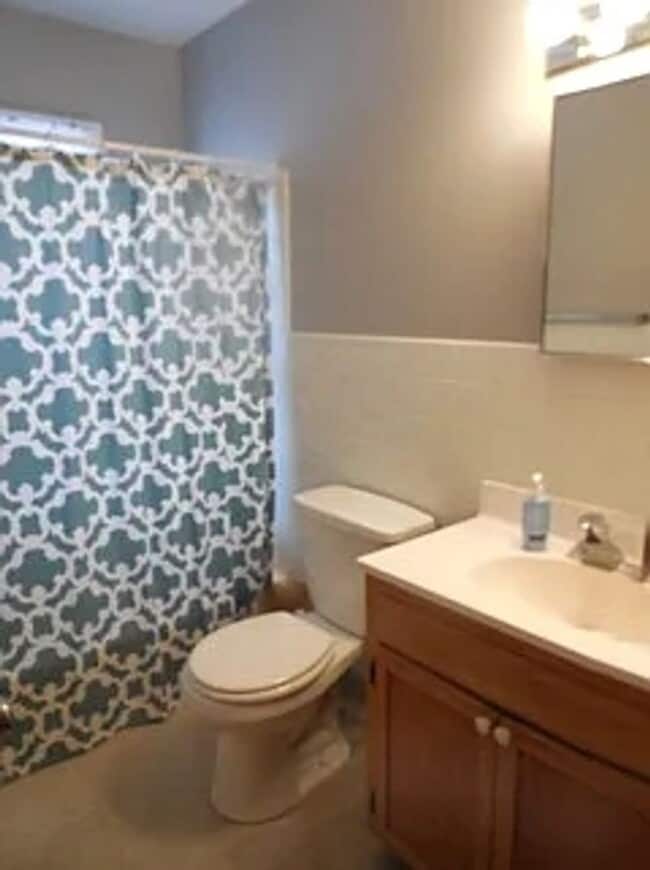 Building Photo - 1618 Natchez Ave S