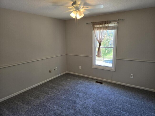 Building Photo - 7709 N Mersington Ave