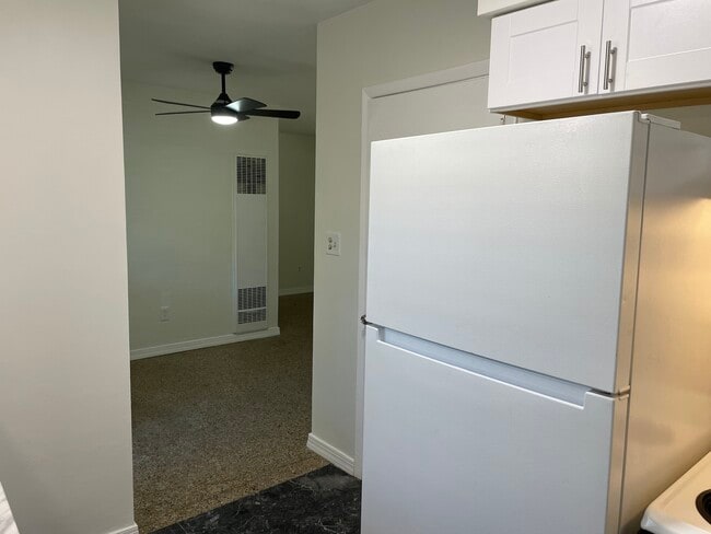 Building Photo - 1504 N Osceola Ave