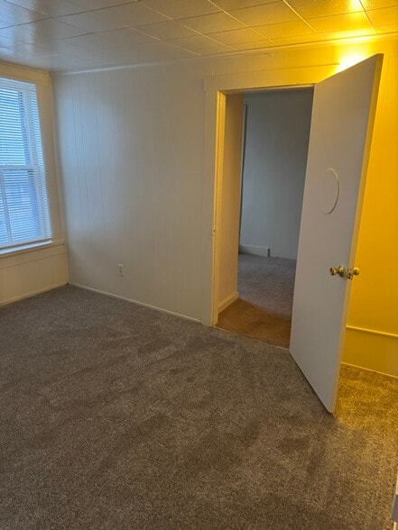 Building Photo - 281-283-283 Main St