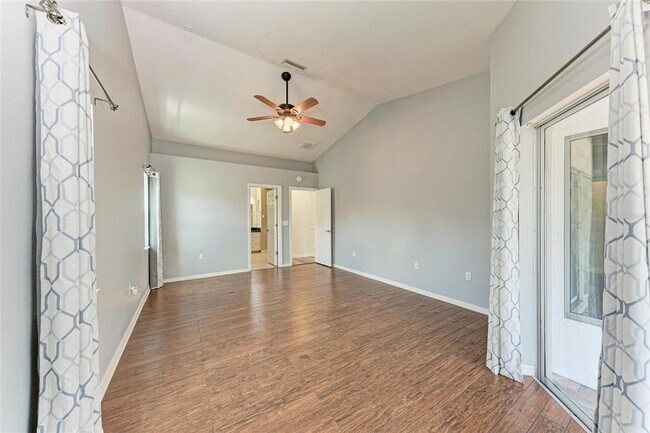 Building Photo - 8012 56th Ct E