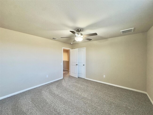 Building Photo - 1521 Maier Dr