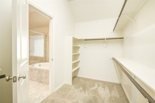 Building Photo - 29006 Crystal Rose Ln